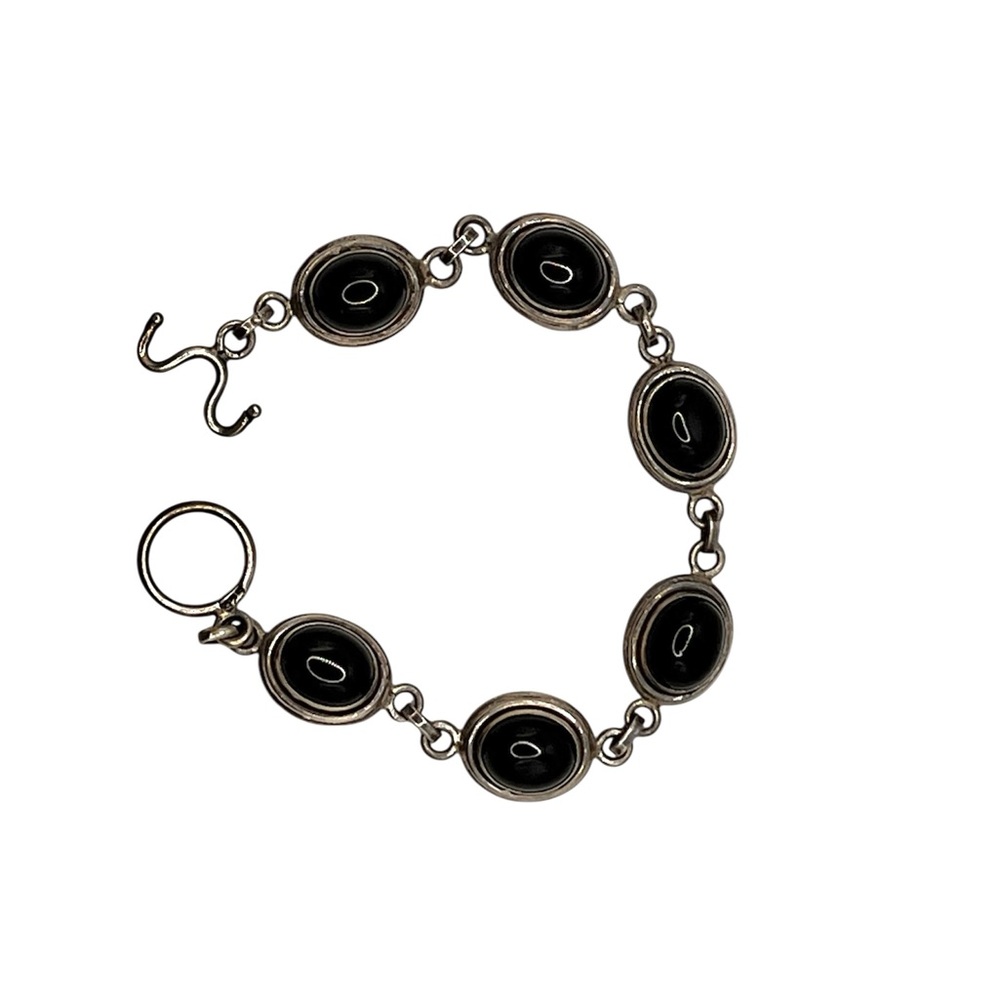 Vintage Sterling and Black Onyx Cabochon Bracelet - Picture 4 of 7